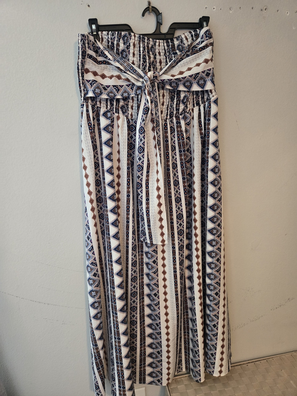SHEIN White Maxi Dress with Blue and Brown Geometric Print